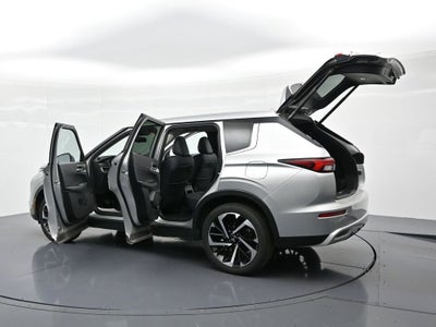 2024 Mitsubishi Outlander Plug-In Hybrid SE