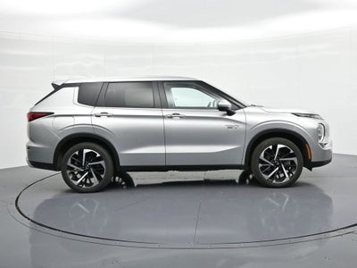 2024 Mitsubishi Outlander Plug-In Hybrid SE