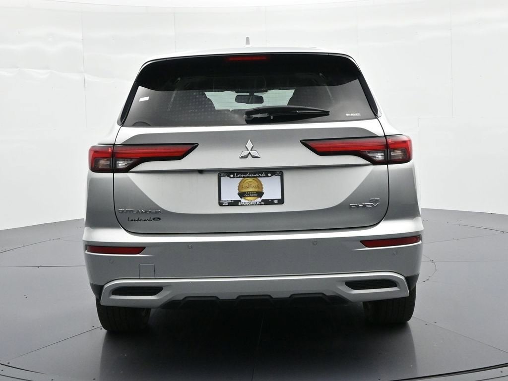 2024 Mitsubishi Outlander Plug-In Hybrid SE