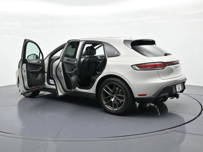 2023 Porsche Macan Base