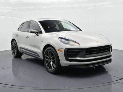 2023 Porsche Macan Base