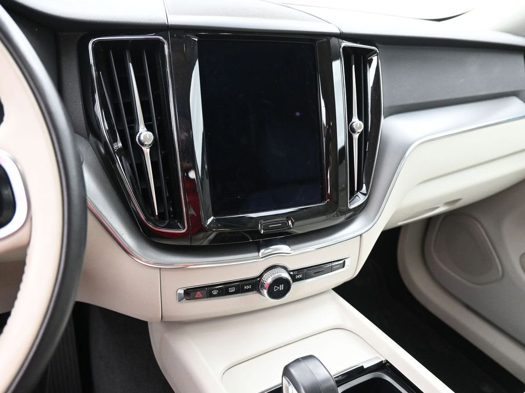2023 Volvo XC60 Core