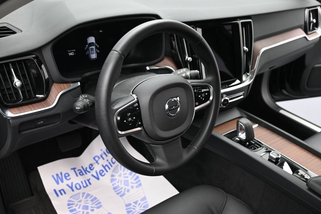 2024 Volvo V60 Cross Country Plus