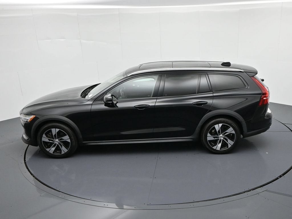 2024 Volvo V60 Cross Country Plus