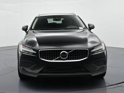 2024 Volvo V60 Cross Country Plus