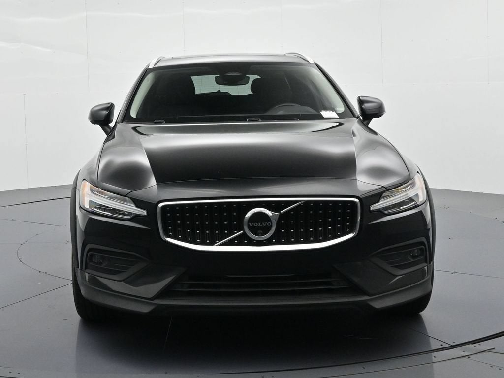 2024 Volvo V60 Cross Country Plus