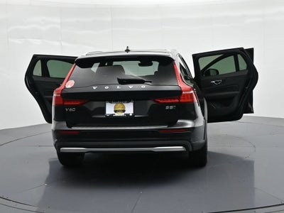 2024 Volvo V60 Cross Country Plus