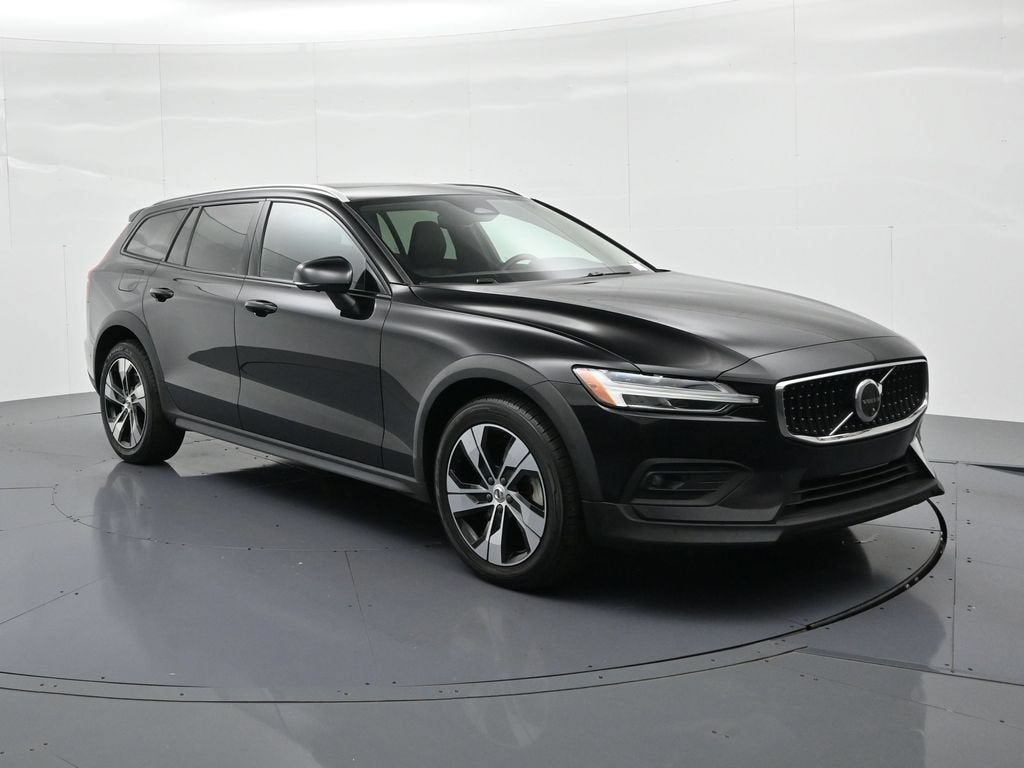 2024 Volvo V60 Cross Country Plus