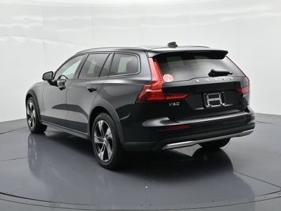 2024 Volvo V60 Cross Country Plus