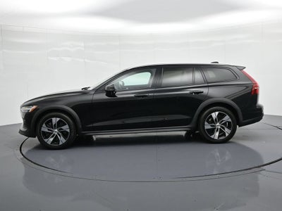 2024 Volvo V60 Cross Country Plus