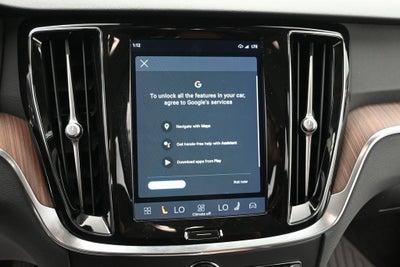 2024 Volvo V60 Cross Country Plus