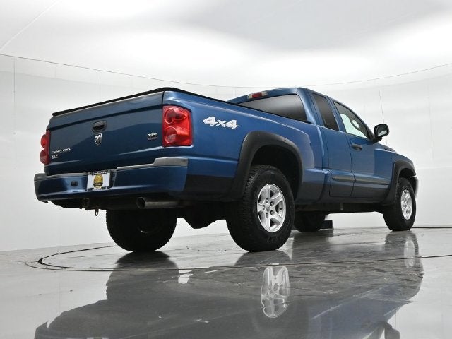 2005 Dodge Dakota SLT