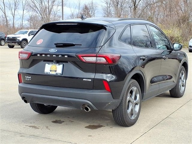 2025 Ford Escape ST-Line Select