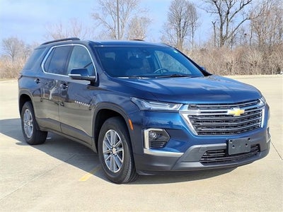 2023 Chevrolet Traverse LT Cloth