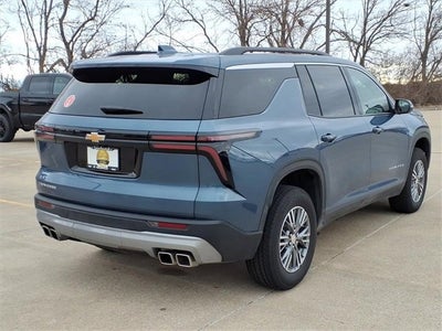 2025 Chevrolet Traverse LT