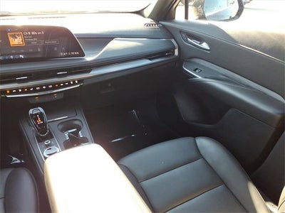 2025 Cadillac XT4 Premium Luxury