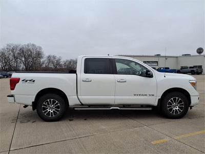 2020 Nissan Titan SV