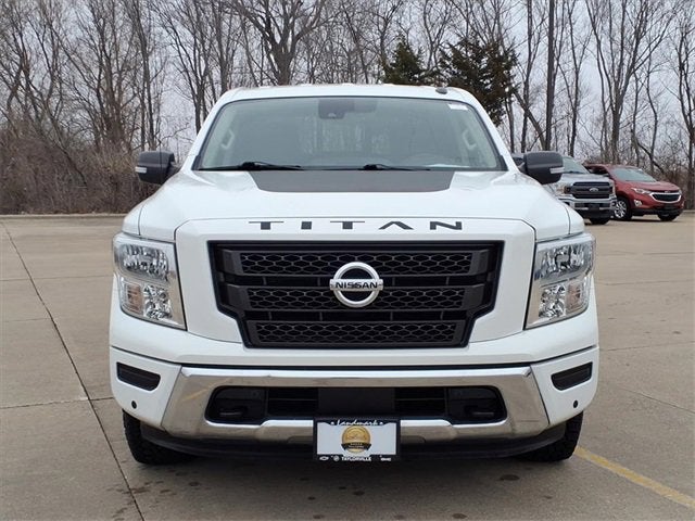 2020 Nissan Titan SV