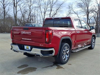 2025 GMC Sierra 1500 SLT