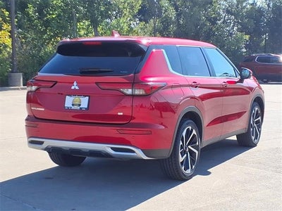 2024 Mitsubishi Outlander SE