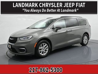 2022 Chrysler Pacifica Touring L FWD