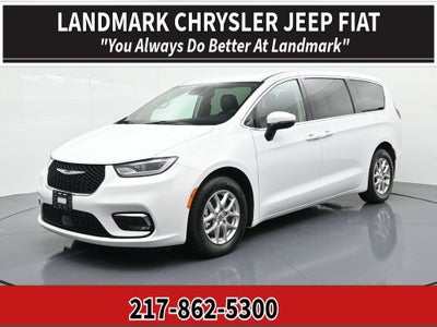 2023 Chrysler Pacifica Touring L FWD