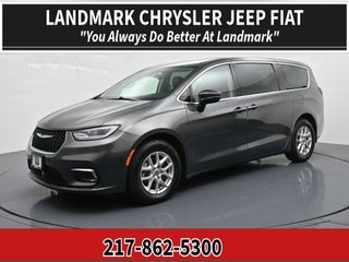 2023 Chrysler Pacifica Touring L FWD