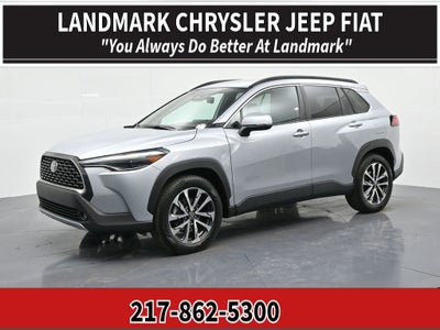 2024 Toyota Corolla Cross XLE 2WD (Natl)