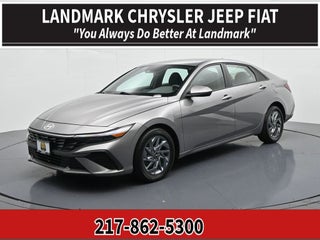 2024 Hyundai Elantra SEL IVT
