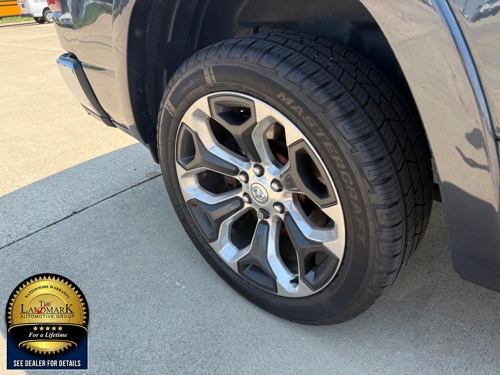 2019 RAM 1500 Limited 4x4 Crew Cab 5'7" Box