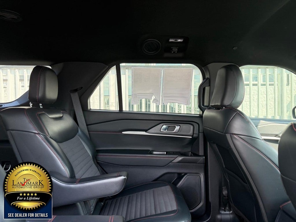 2025 Ford Explorer ST-Line 4WD