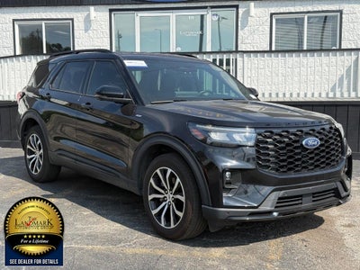 2025 Ford Explorer ST-Line 4WD