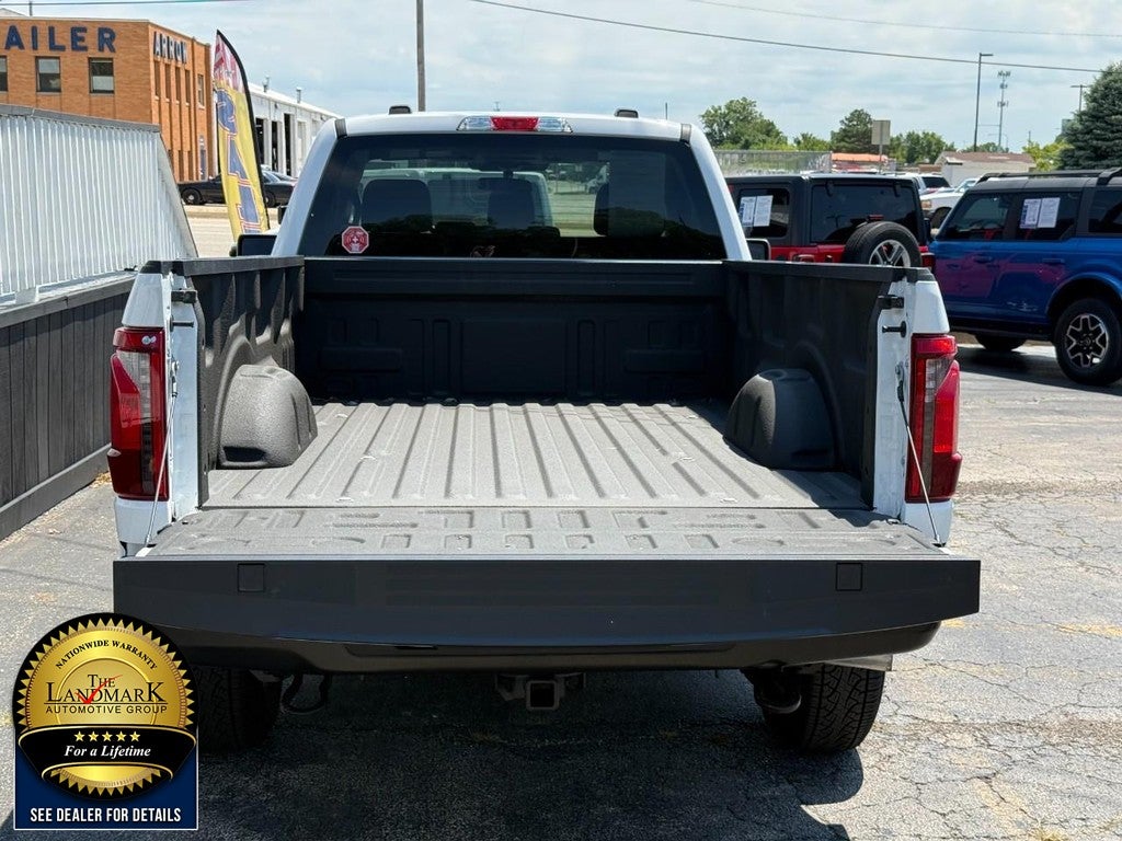 2024 Ford F-150 XL 4WD Reg Cab 8' Box