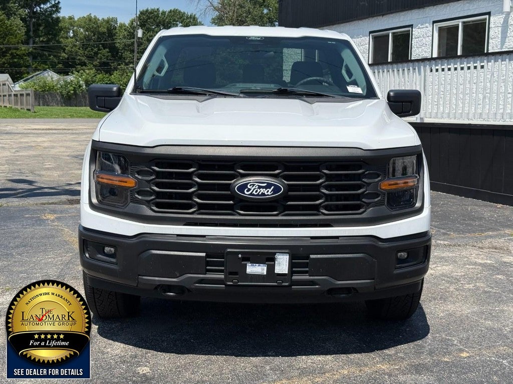 2024 Ford F-150 XL 4WD Reg Cab 8' Box