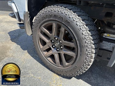 2020 Chevrolet Silverado 1500 4WD Double Cab 147" Custom