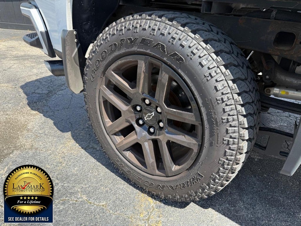 2020 Chevrolet Silverado 1500 4WD Double Cab 147" Custom