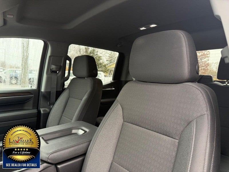 2025 Chevrolet Silverado 1500 4WD Crew Cab 147" LT w/1LT