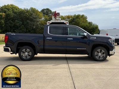 2025 GMC Sierra 1500 4WD Crew Cab 147" SLT