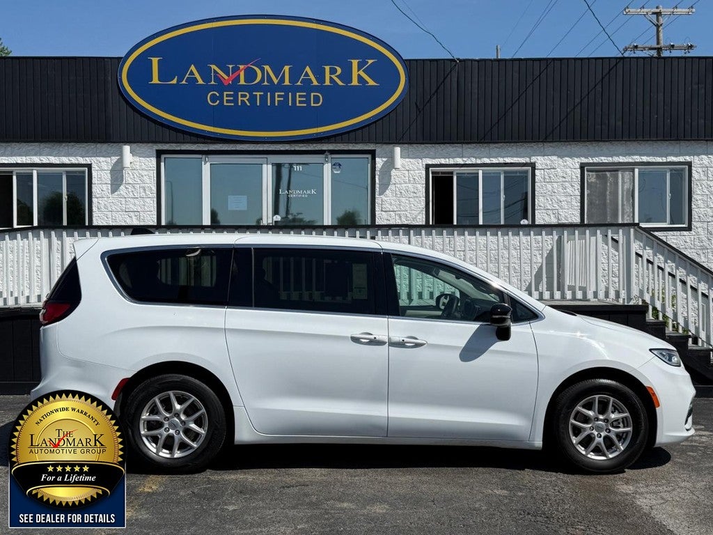2024 Chrysler Pacifica Touring L FWD