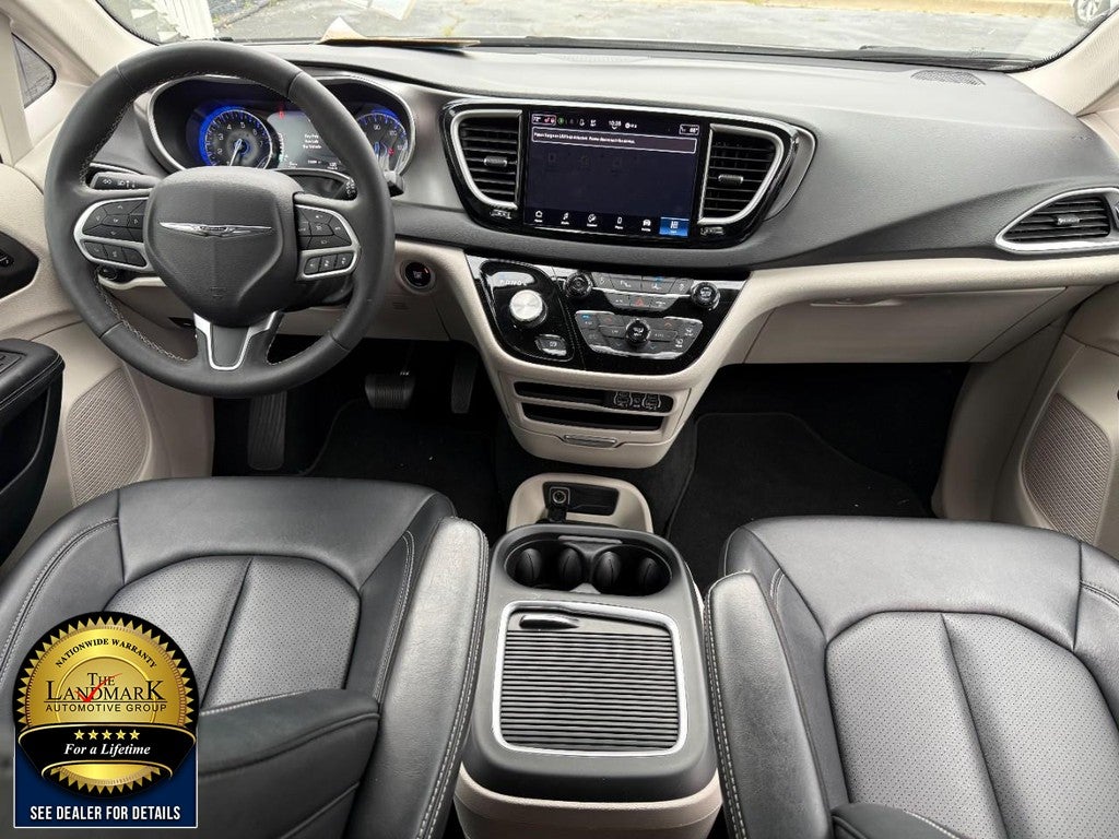 2024 Chrysler Pacifica Touring L FWD