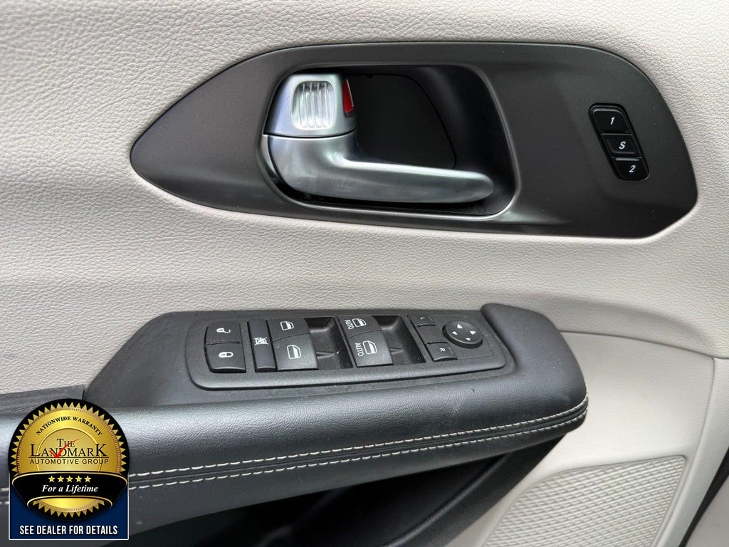 2024 Chrysler Pacifica Touring L FWD