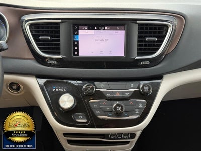 2023 Chrysler Voyager LX FWD
