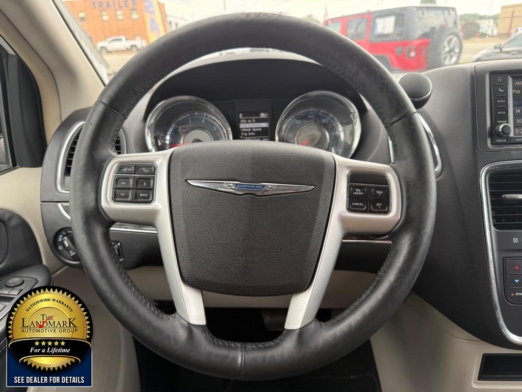 2015 Chrysler Town & Country 4dr Wgn Touring-L