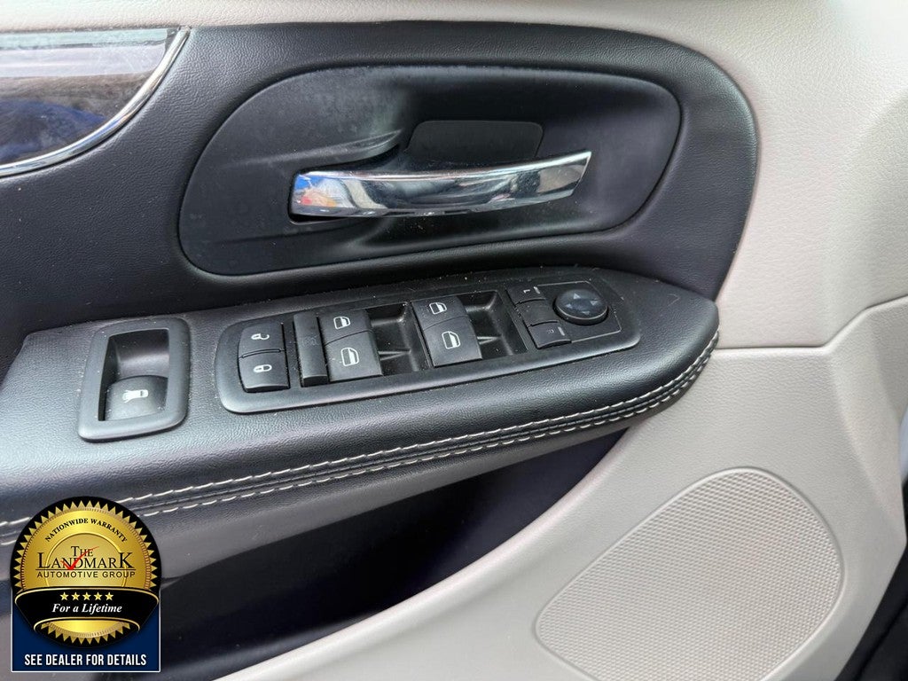 2015 Chrysler Town & Country 4dr Wgn Touring-L
