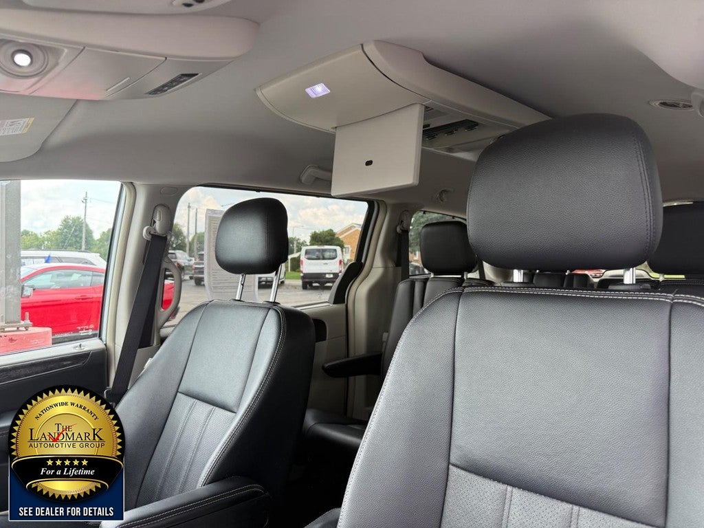 2015 Chrysler Town & Country 4dr Wgn Touring-L