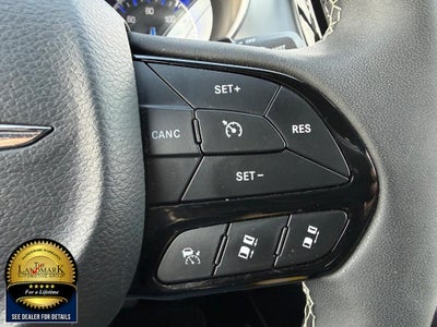 2025 Chrysler Pacifica Limited FWD