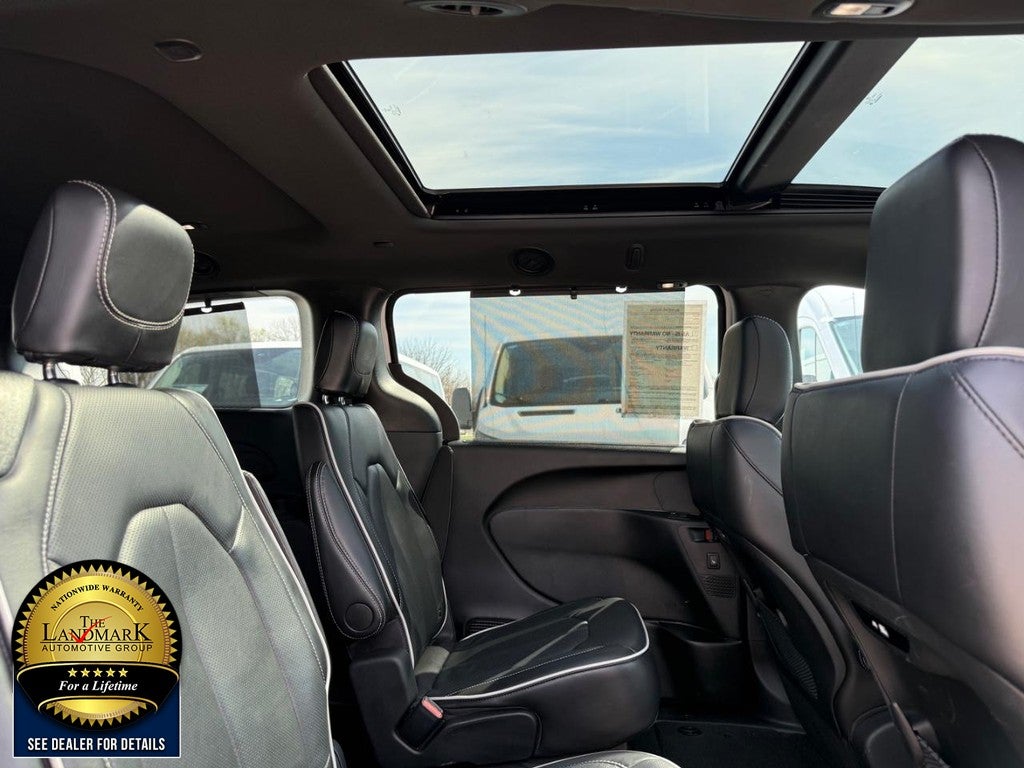 2025 Chrysler Pacifica Limited FWD