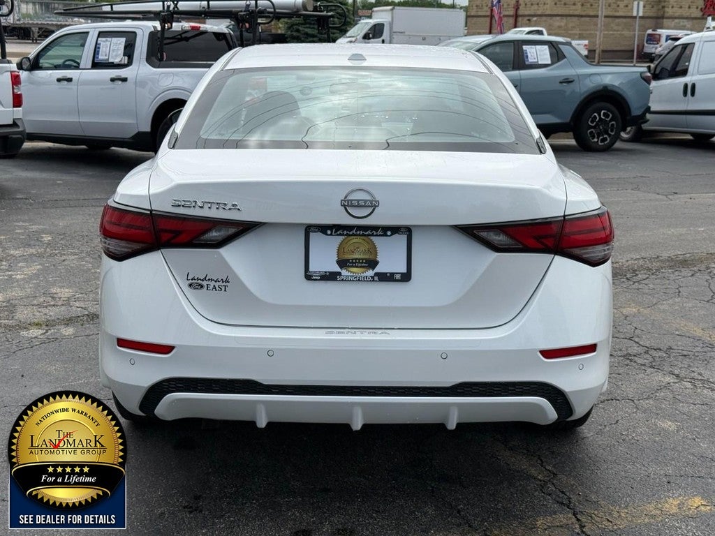 2025 Nissan Sentra SV CVT