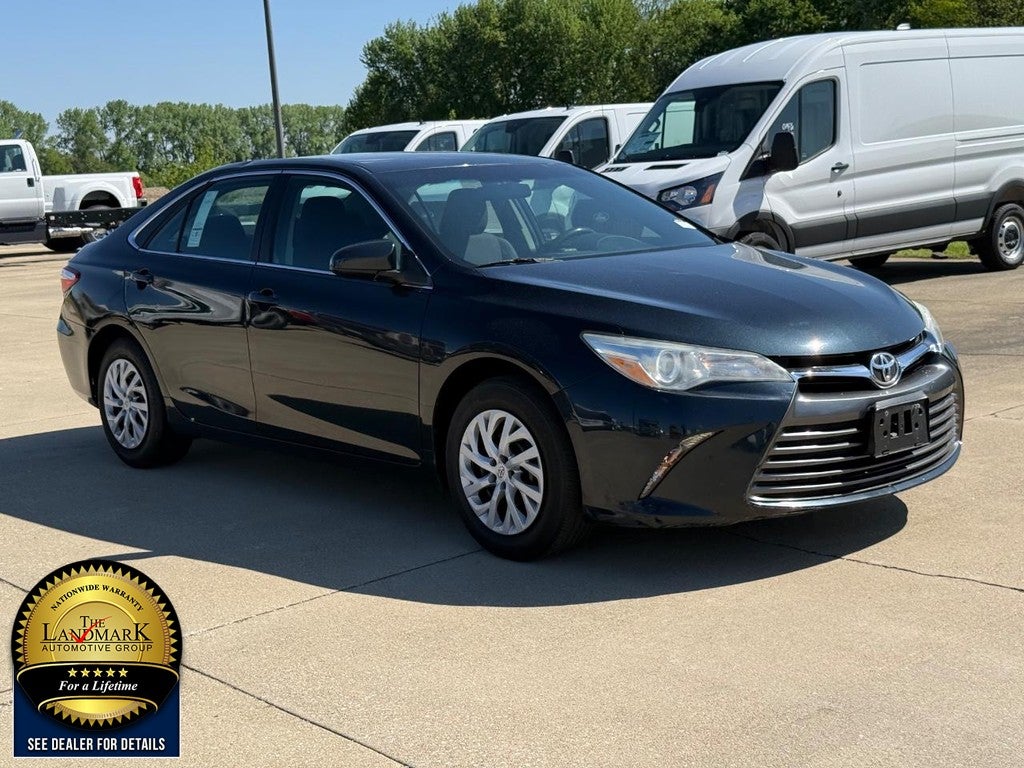 2015 Toyota Camry 4dr Sdn I4 Auto LE (Natl)