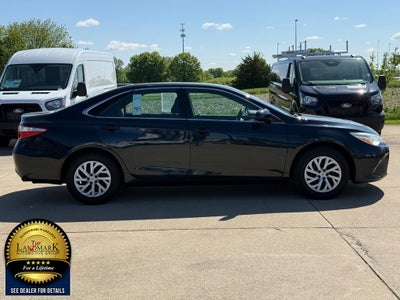 2015 Toyota Camry 4dr Sdn I4 Auto LE (Natl)